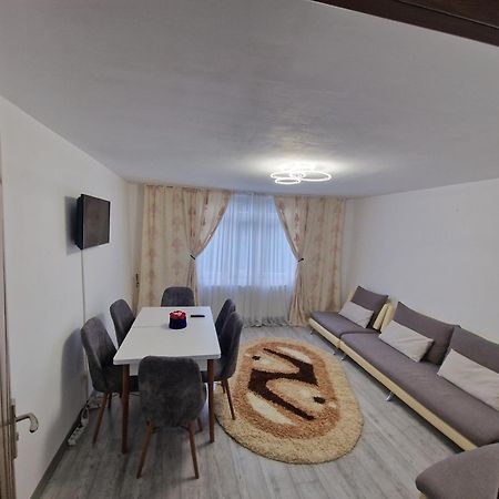 Special Apartment Nadeva Suceava Esterno foto
