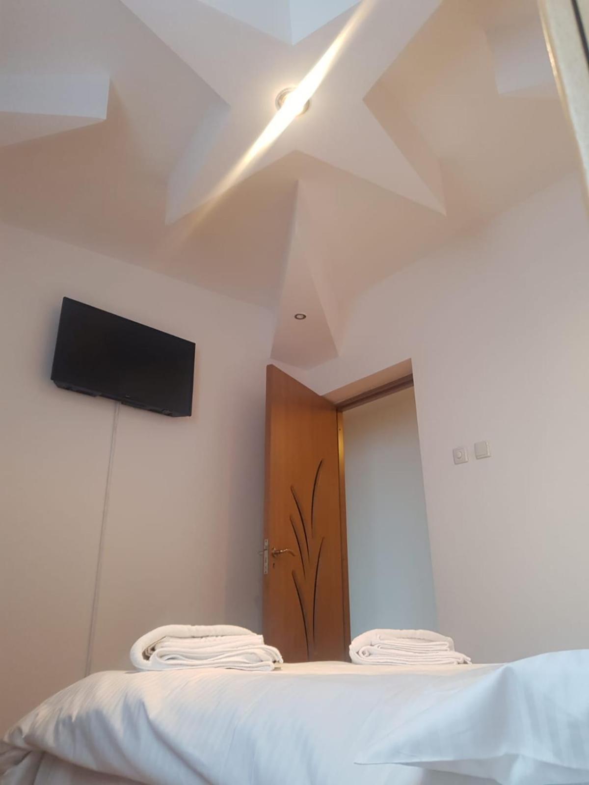 Special Apartment Nadeva Suceava Esterno foto