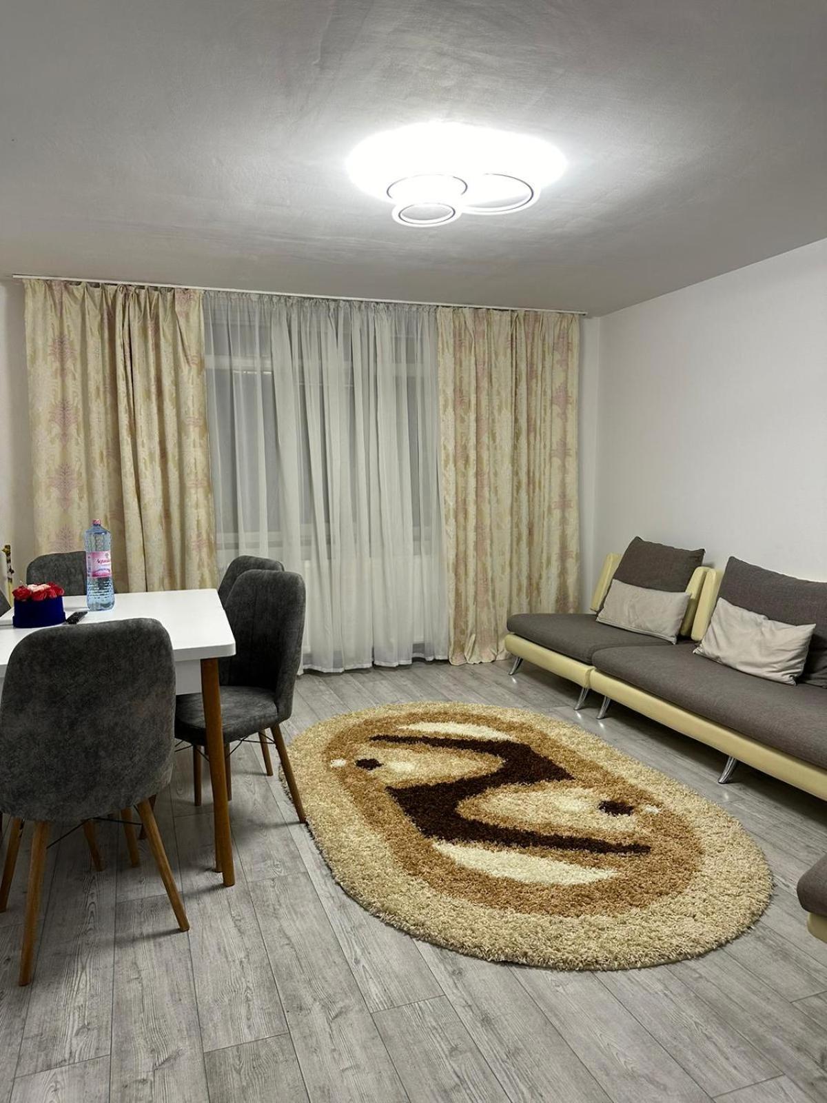 Special Apartment Nadeva Suceava Esterno foto