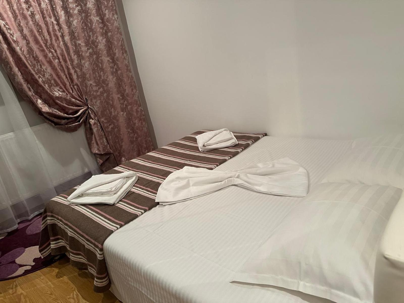 Special Apartment Nadeva Suceava Esterno foto